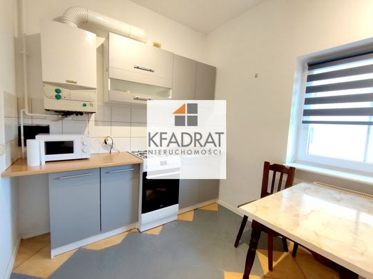 Przestronna kawalerka, osobna kuchnia - Zdjęcie 1