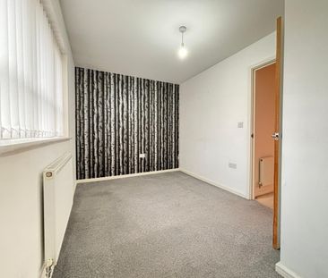2 Bed Semi-Detached House, Bugle Close, M7 - Photo 3