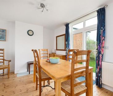 3 bedroom semi-detached house to rent - Photo 1