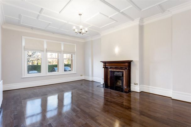 Oakwood Court, London, W14 ground floor flat to rent - Photo 1