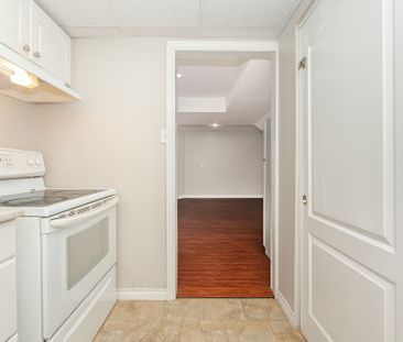 For Lease - 799 Silverthorn Mill Avenue, Mississauga, Ontario - Photo 4