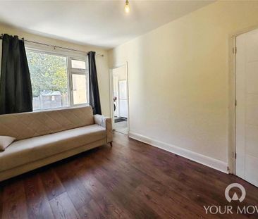 2 bedroom maisonette to rent - Photo 2