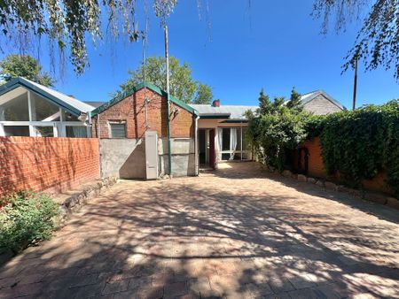 The Best of Both Worlds - Photo 5