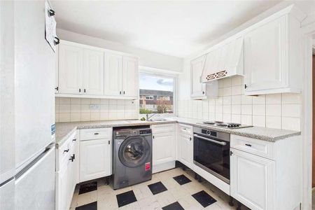 Boulters Gardens, Maidenhead, Berkshire, SL6 - Photo 4