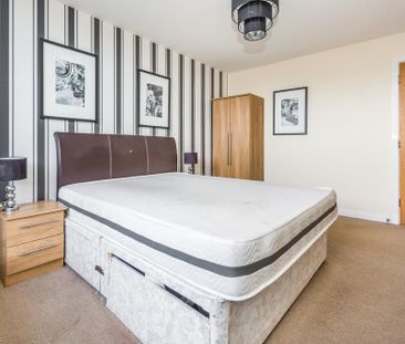 2 bedroom flat to rent - Photo 6