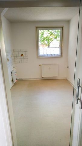 Komfortabel wohnen im Alter – helle 3-Zimmer-Wohnung mit zwei Balkonen zu vermieten - Photo 2
