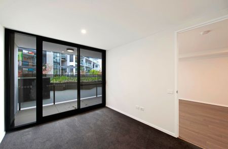 Luxury Living On The Foreshore - Photo 3