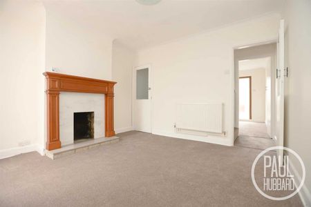 Southwell Road, Kirkley, NR33 - Photo 3