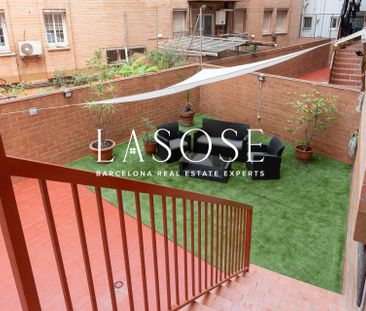 Apartment 110m² with optional garage to rent in Hostafrancs, Barcelona - Photo 1