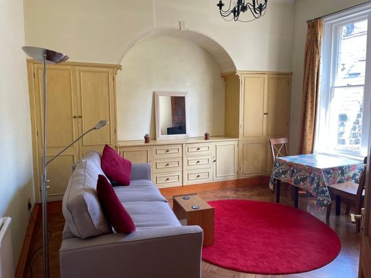 1 Bed Flat, Shaw Lane, LS6 - Photo 1