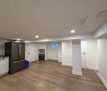 For Lease - 22 Glenside Avenue Unit# Lower, Toronto, Ontario - Photo 6