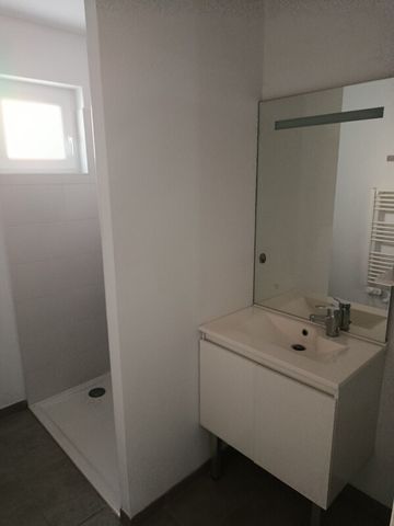 Location Appartement 1 pièce 25m² NOIRMOUTIER EN L ILE 85330 - Photo 4