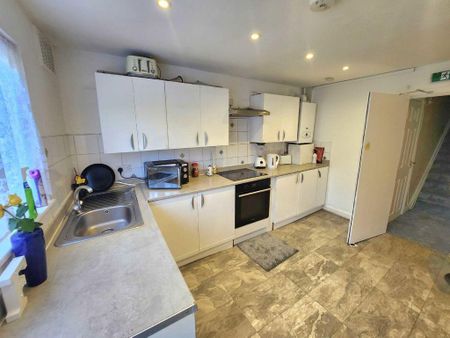 1 bedroom flat to rent - Photo 3