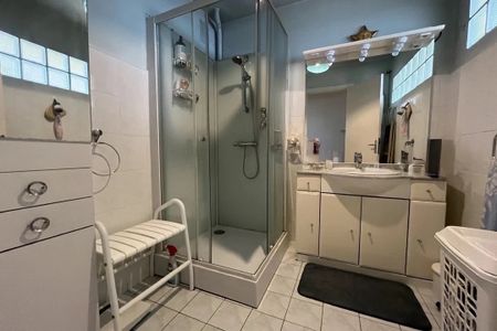 Location Appartement 3 pièces 86m² LORIENT 56100 - Photo 4