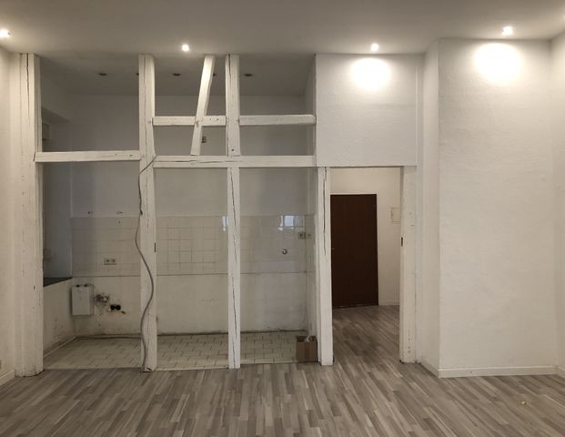 Gut geschnittene Wohnung in zentraler Lage - Foto 1