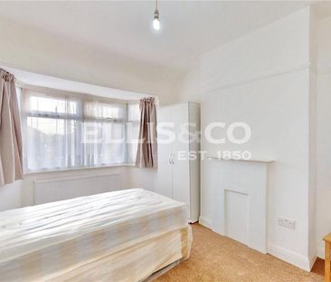 3 bedroom end of terrace house to rent - Photo 6