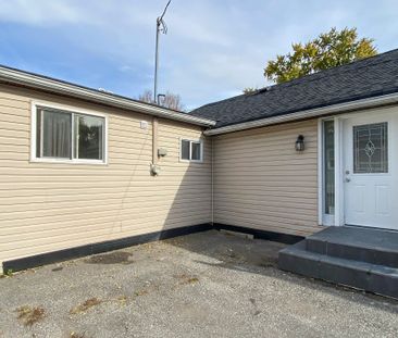 For Lease - 240 Royal Road, Georgina, Ontario - Photo 6