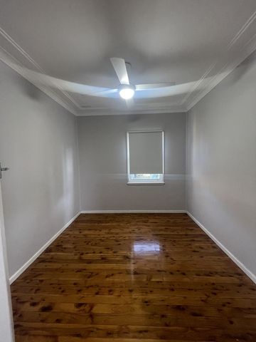 NEAT & TIDY HOME - Photo 4