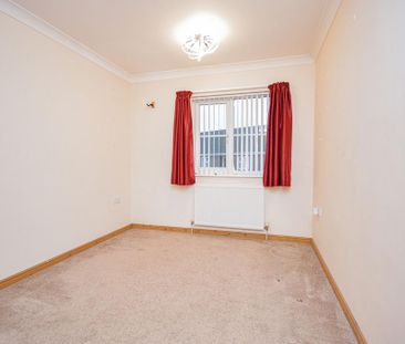 3 bedroom detached bungalow to rent - Photo 5