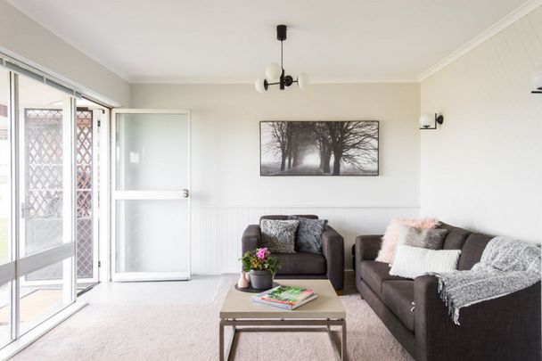 Modern and Low Maintenance - Photo 1