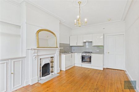 Devonshire Buildings, Bath, BA2 - Photo 2