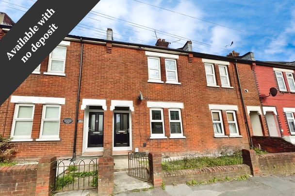 Romsey Road, SO16 - Photo 1