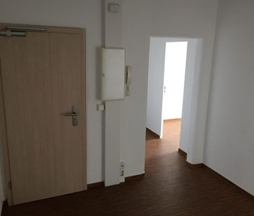 gut geschnittene und günstige 3-Raum-Wohnung mit großer Küche - Foto 3