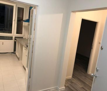 mit Einbauküche 2 Zimmer 60m² Wohnung bezugsfertig Berlin Spandau - Photo 1