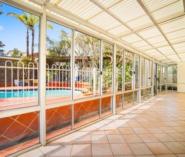 Beautifully Updated Family Home with Pool & Mountain Views - Photo 5