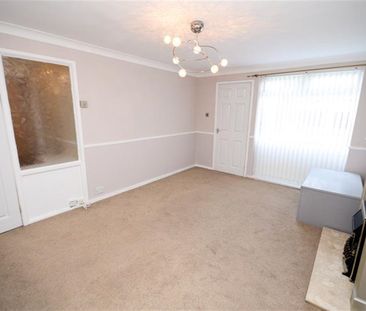 2 bed flat to rent in Lichfield Way, Fellgate, NE32 - Photo 3