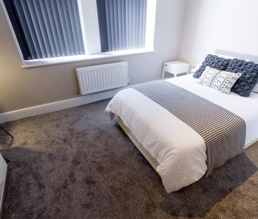 7 bedroom terraced house to rent - Photo 3