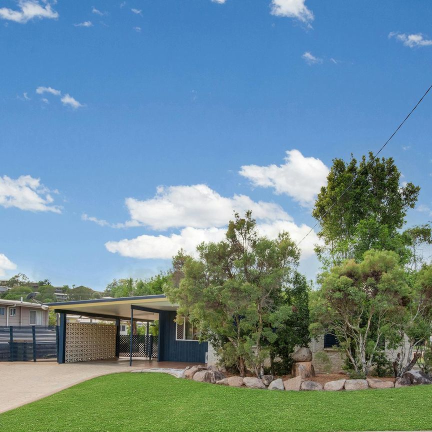 Family Living in a Quiet Cul-de-Sac - Photo 1