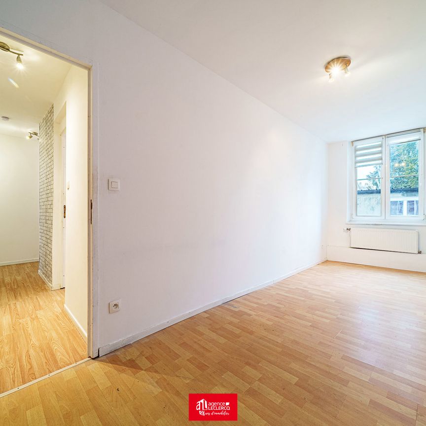 Appartement - à louer - - Photo 1