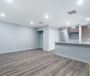 Tarneit - Photo 1