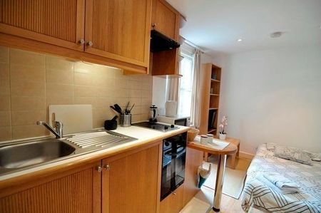 Flat 03 Fairholme Road, West Kensington W14 9JZ - Photo 3