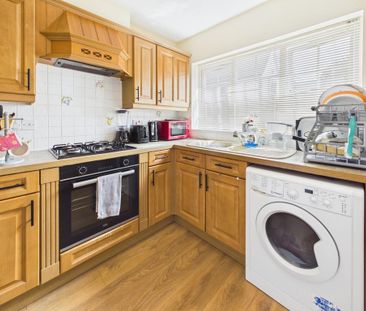 3 bedroom terraced house to rent - Photo 6