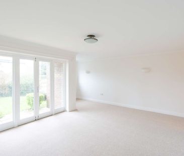 Hensington Road, Woodstock, Oxfordshire, OX20 - Photo 1