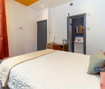 1 bedroom in a house share to rent - Photo 5
