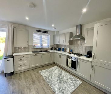 3 bedroom detached house to rent - Photo 6