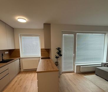 Na prenájom krásny 2 izbový byt s balkónom v novostavbe v Dunajskej... - Photo 2