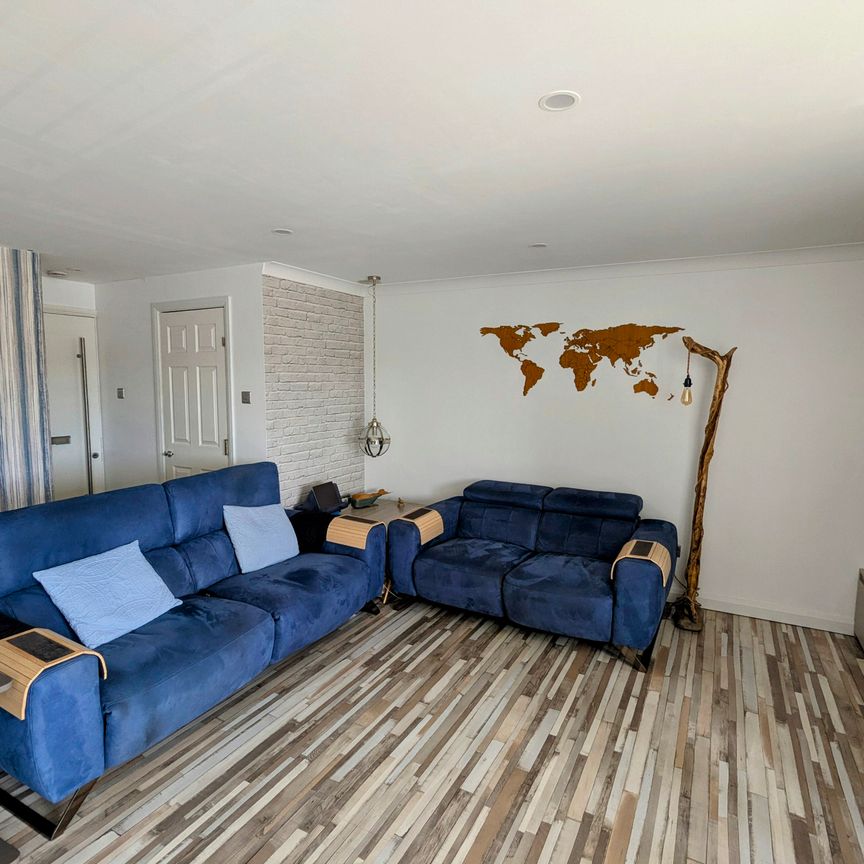 Pocketts Wharf, Marina, Swansea, SA1 3XL - Photo 1