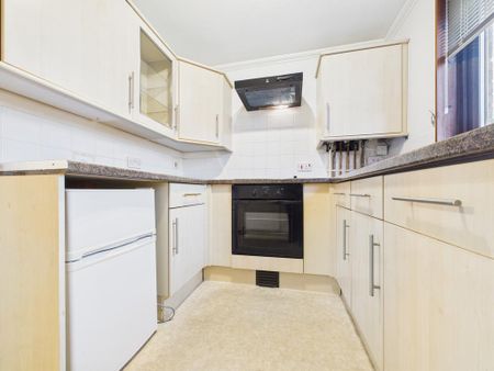 1 bedroom flat to rent - Photo 4