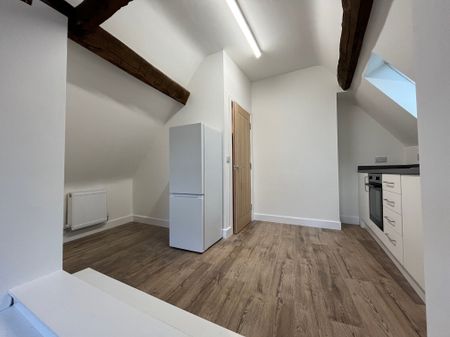 Dove Bank, Uttoxeter - Photo 4