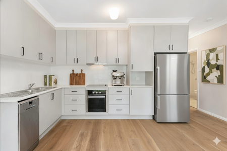 Executive Lifestyle: Stylish One-Bedroom in Prime Wahroonga - Photo 5