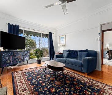 Spacious Home Close to Town Centre. - Photo 1