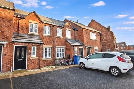 2 bedroom semi-detached house to rent - Photo 3