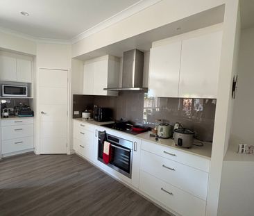 Mango Hill - Photo 2