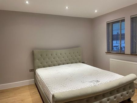 Chester Road, Loughton, IG10, Property for rent - Photo 3