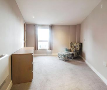 2 bedroom flat to rent - Photo 3