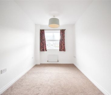 Well presented 3 bedroom townhouse to rent to the east of the City ... - Photo 1